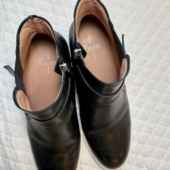 Linea Paolo Freshton Black Leather Wedge Sneaker Booties - Picture 2 of 8